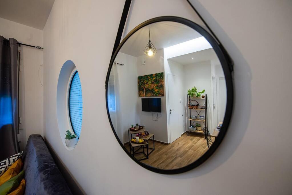 Lemon Garden Stylish Private Apartment Kalamata Exterior foto