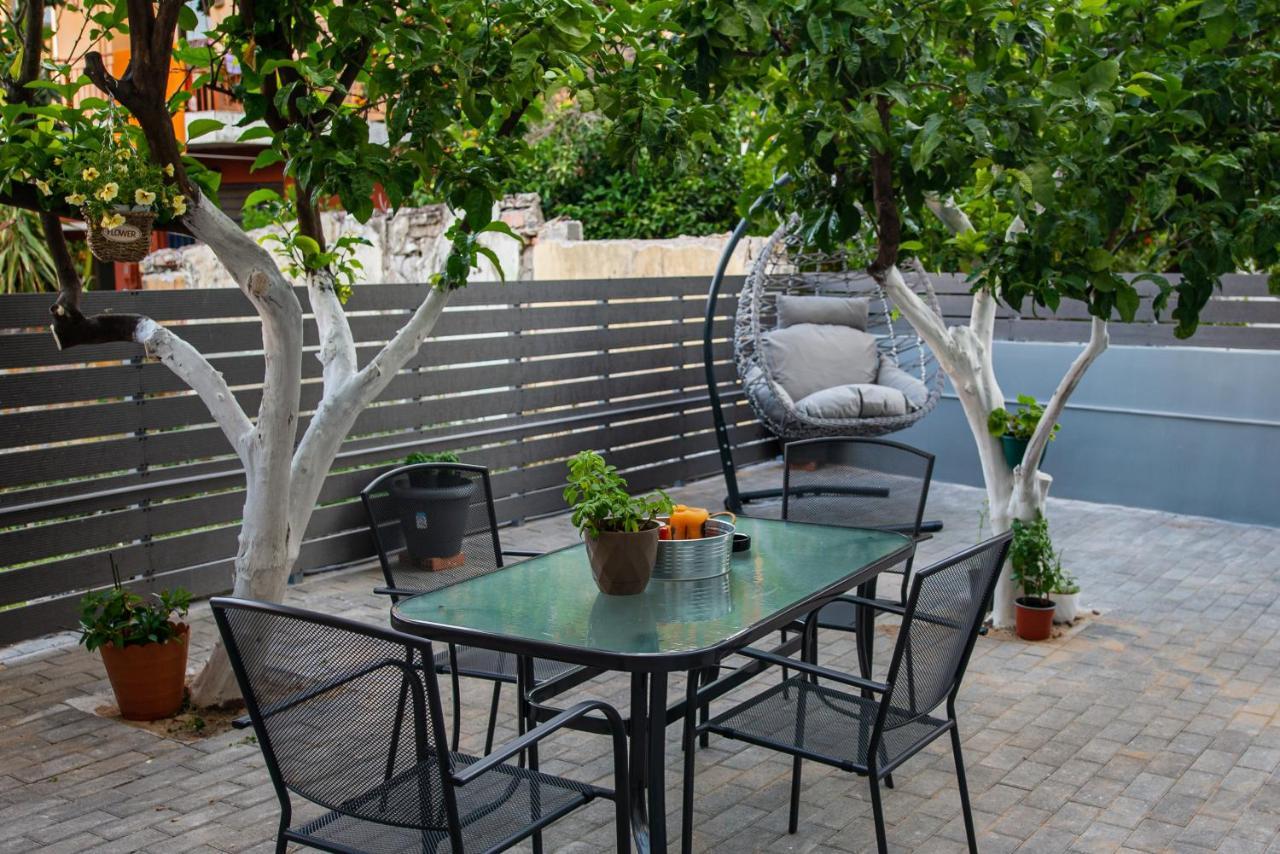 Lemon Garden Stylish Private Apartment Kalamata Exterior foto